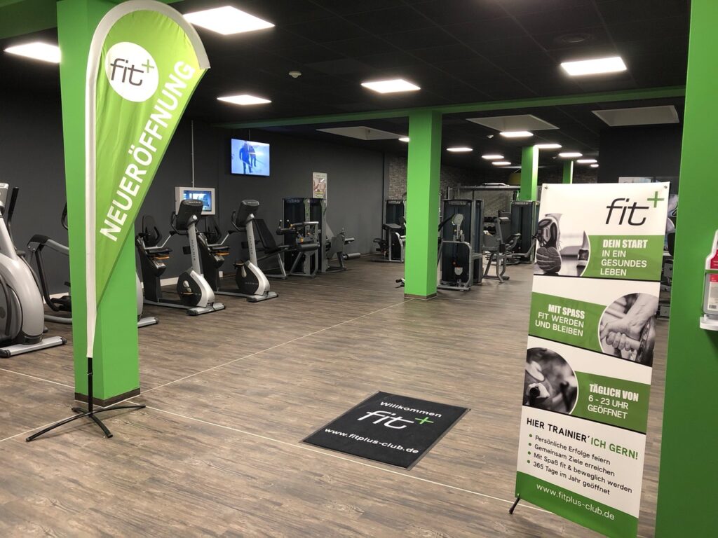 Fitnessstudio_Unterluess_Eingangsbereich